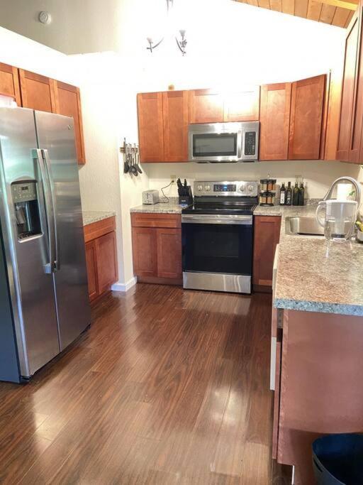 Peaceful, Private Master Bedroom With Own Bath Near Hilo, With Ac! Keaau Екстер'єр фото